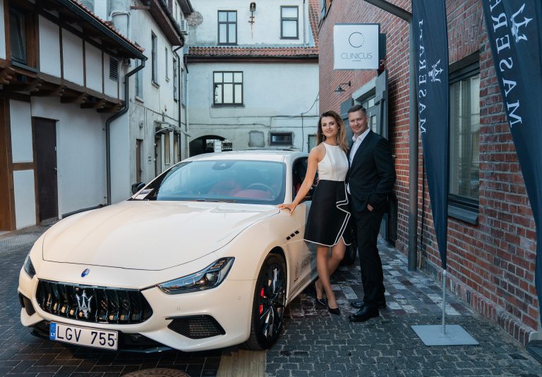 Šventinio atidarymo rėmėjas - Maserati