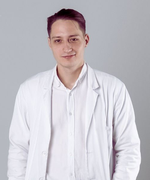 Tomas-Maciulaitis-plastikos-chirurgas-rezidentas
